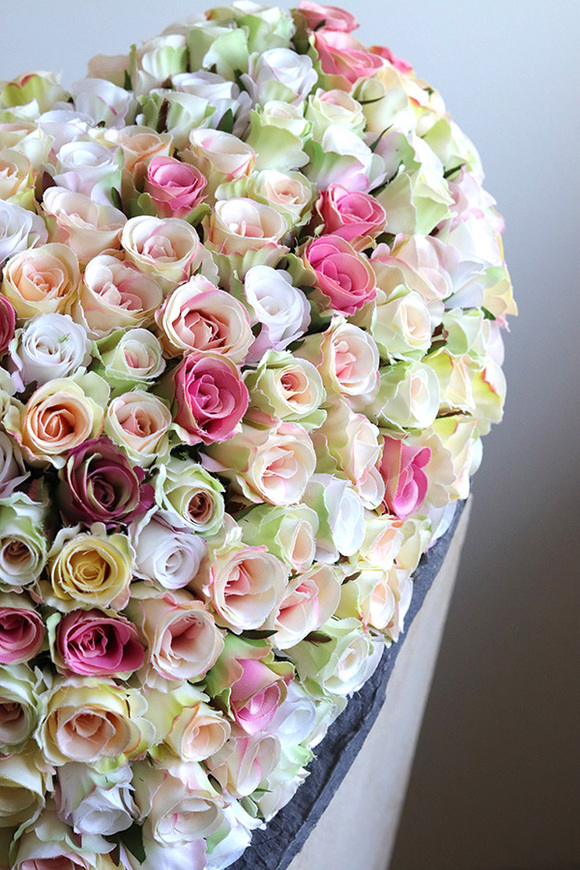 Sercowa Volcan, dekoracja nagrobna serce