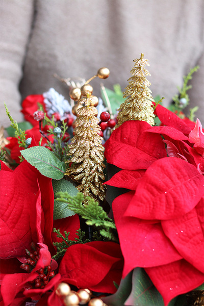 Red Winter, komplet dekoracji nagrobnych