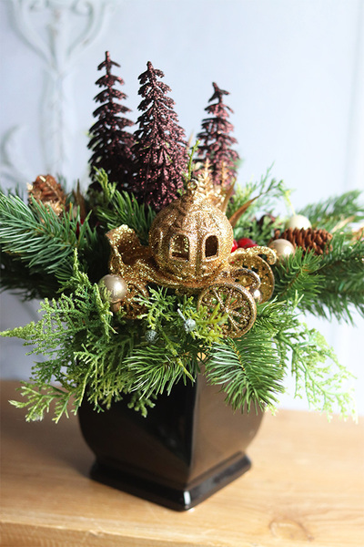 Brokatowy Las, świąteczny stroik z choineczkami