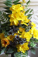 Słoneczna Pogoda, bukiet nagrobny we wkładzie