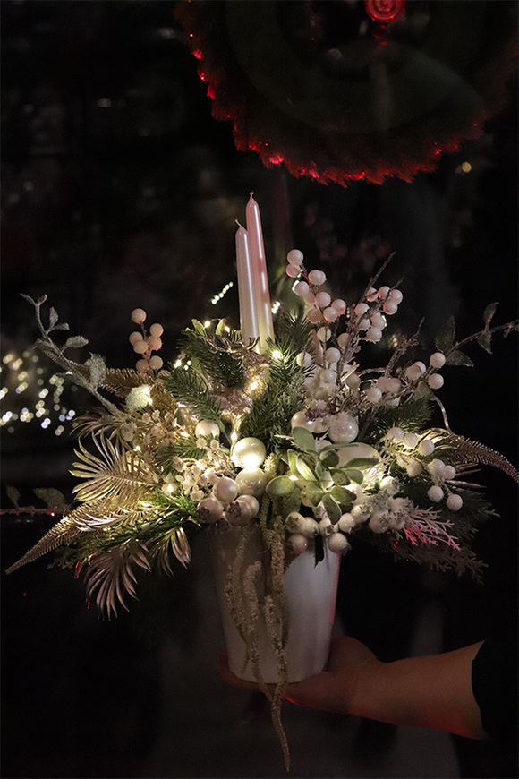 Śnieżony, stroik świąteczny LED