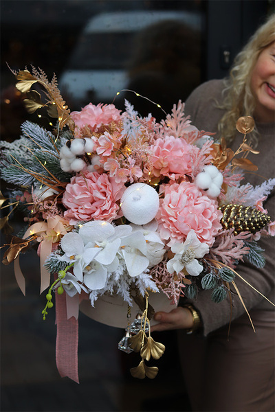 Pink Carrington, flowerbox zimowy LED