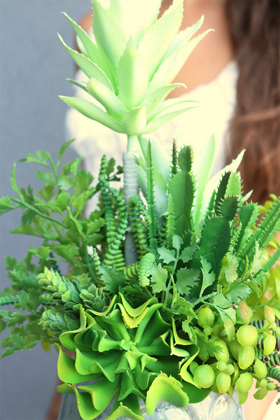 Twarzova, komplet zielonych dekoracji w doniczce z twarzą