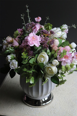 Pearls, kompozycja kwiatowa w naczyniu, wym.37x34cm