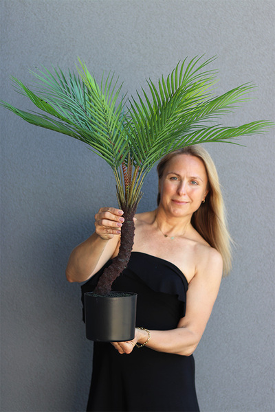 Kirabo, sztuczna palma w osłonce / donicy z tworzywa sztucznego, wys.74cm 
