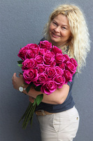 Maria Callas, bukiet amarantowych róż