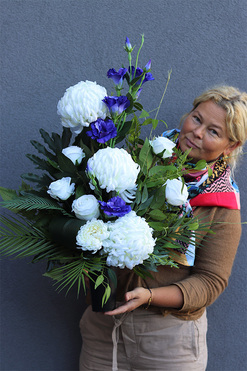 Milanda, bukiet nagrobny we wkładzie, dł.65cm