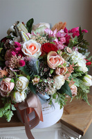 Elegancya Small, bogaty flowerbox w welurowym pudełku