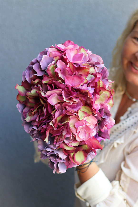 Hortensja Mini Bellin, różowa kompozycja z kwiatów hortensji, wym.20x20x15cm