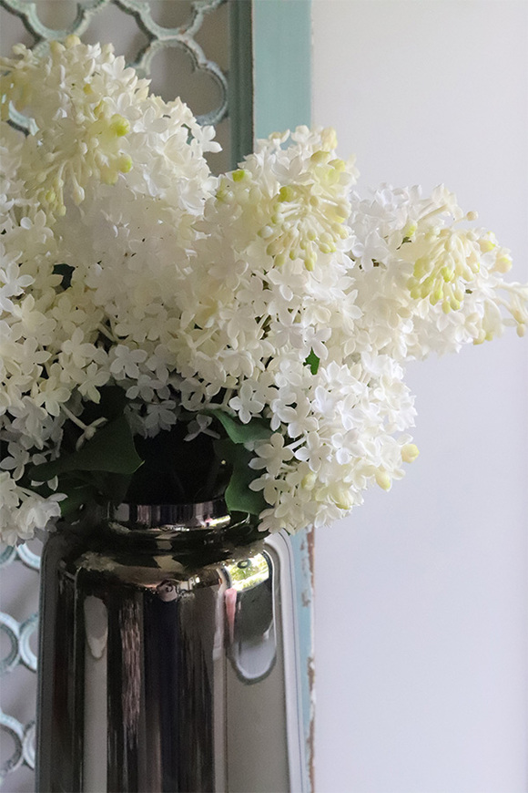 Bzy Luxury Silver, bukiet kwiatów w wazonie