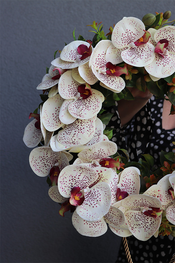 asymetryczny wianek z chwostem, Orchidelia Hefda, śr.42cm
