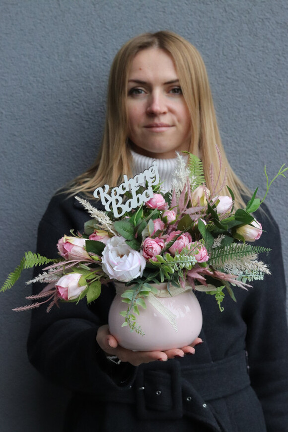 Pink Wish, kompozycja kwiatowa w naczyniu