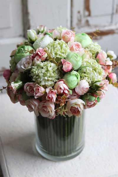 bogaty bukiet wiosennych kwiatów w szklanym wazonie, Narcisio Green, wys.31cm