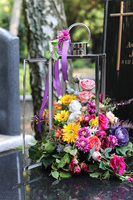 Angelo Garden Koloria, lampion nagrobny z kwiatami