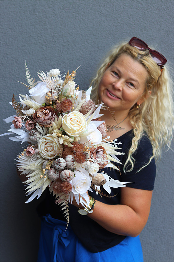 Laguel November, jesienna kompozycja w naczyniu glamour