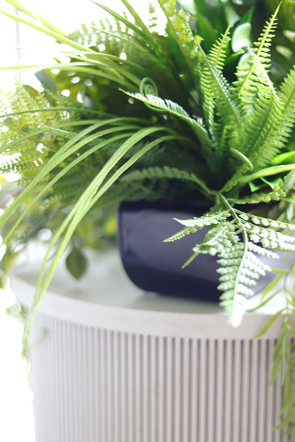 Window Green, zielona kompozycja ze zwisami, wym.28x50cm