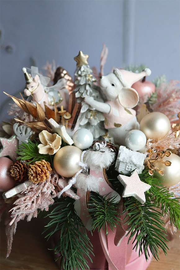 Girl Childhood, różowy świąteczny flowerbox
