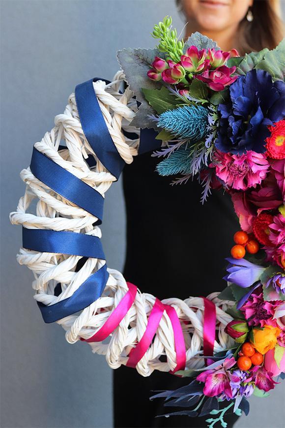 Beruna, kolorowy asymetryczny wianek, śr.35cm