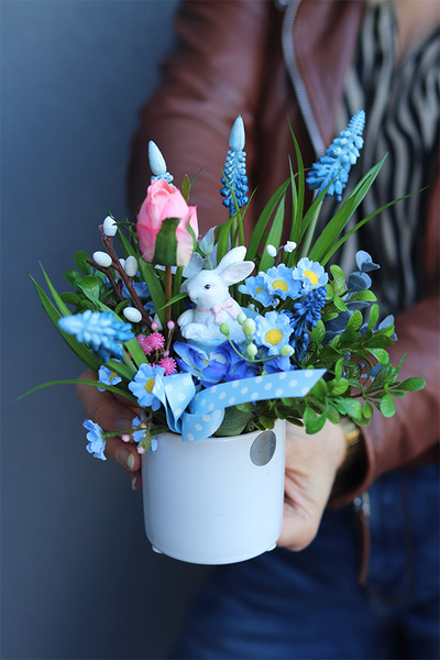 Króliczek, stroik wielkanocny z zajączkiem