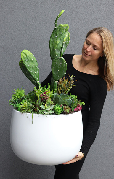 Desideria 2 Cacti Fiberglass, sukulenty z kaktusem w białej donicy, wys. 92cm