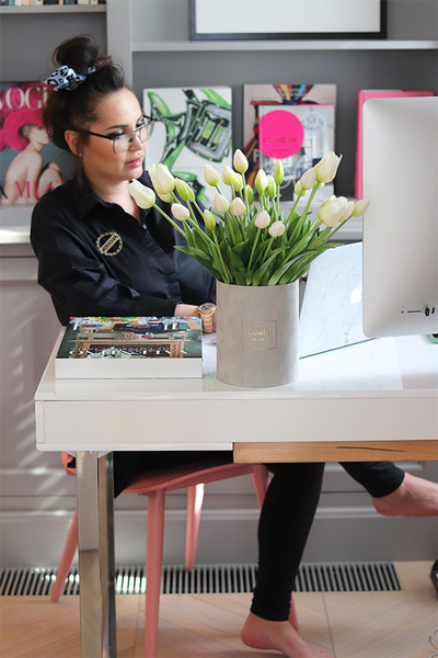 White Tulips, flowerbox z gumowymi tulipanami