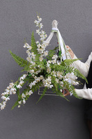 Biały Płomień, dekoracja nagrobna z lampionem