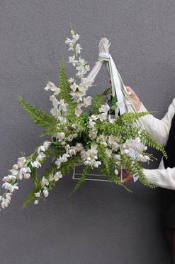 OD RĘKI  Biały Płomień, dekoracja nagrobna z lampionem, wys.65cm