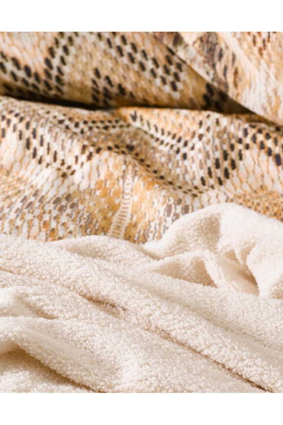 Teddy koc pled z futerkiem wanilia