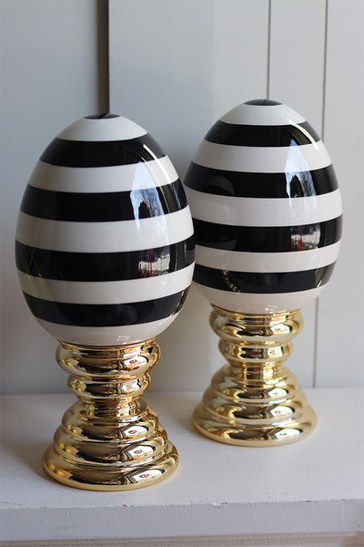 Wednesday Easter, jajko wielkanocne figurka