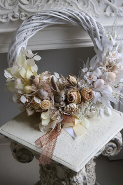 Zajączek Wielkanocny, wianek asymetryczny, rozp.50cm