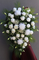 Klarina Biały Łabędź, elegancka wiązanka nagrobna