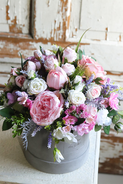 Pink World, welurowy flowerbox z kwiatami