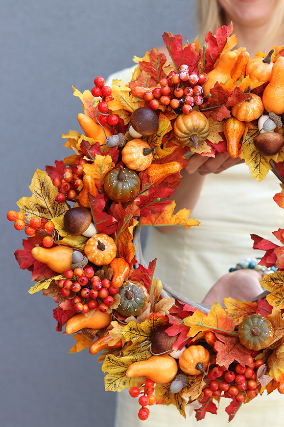 Orangede, jesienny wianek na drzwi, śr.50cm