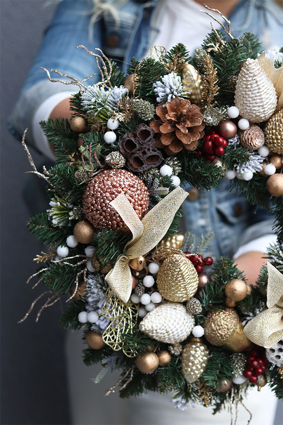 Golderisa 2, świąteczny wianek dekoracyjny