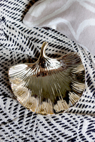 Ginko złota patera w kształcie liścia