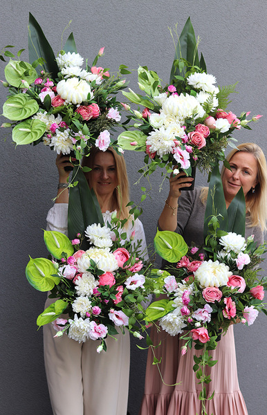 Medurena, elegancki bukiet nagrobny we wkładzie, wys.70cm