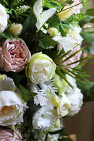 Aniela, bogata wiązanka nagrobna