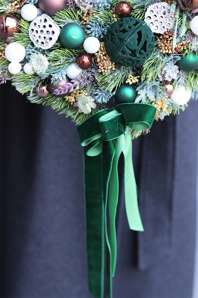 Dark Green, elegancki bożonarodzeniowy wianek, śr.37cm