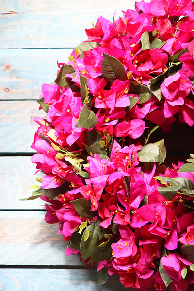 Bugenvilla, dekoracyjny różowy wianek