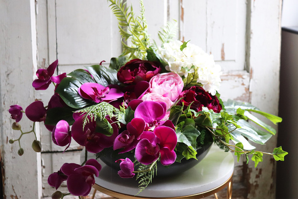 kompozycja nagrobna w okrągłej misie, Fiolettowa, wym.30x63cm 