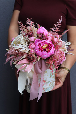 Rosanera, elegancki flowerbox z kolorowymi kwiatami, wys.35x30cm