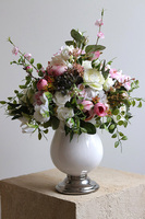 Luizjana, kompozycja kwiatowa w pucharze