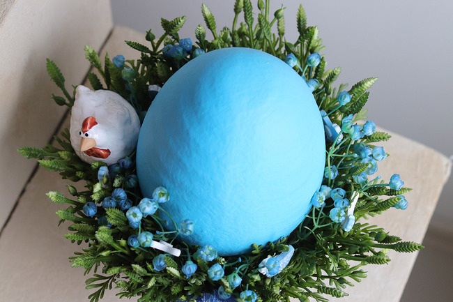 Easter Egg Blue, stroik wielkanocny z jajem