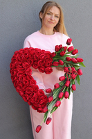 Lovely Red, wieniec nagrobny w kształcie serca