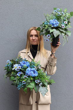 Bluesferia, komplet dekoracji nagrobnych, bukiet + girlanda na desce 