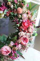 Bretania, atrakcyjny kwiatowy wianek na drzwi, śr.42cm