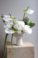 Wedding Day Leori, biała kompozycja w pucharze	