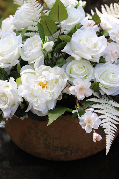Lorient Wide, kompozycja nagrobna w misie