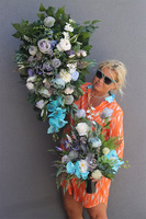 Nadia Blue, wiązanka nagrobna w niebieskiej tonacji