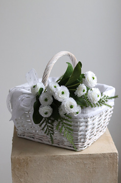 OD RĘKI Biała Altana, dekorowany koszyczek wielkanocny, wys.25cm 